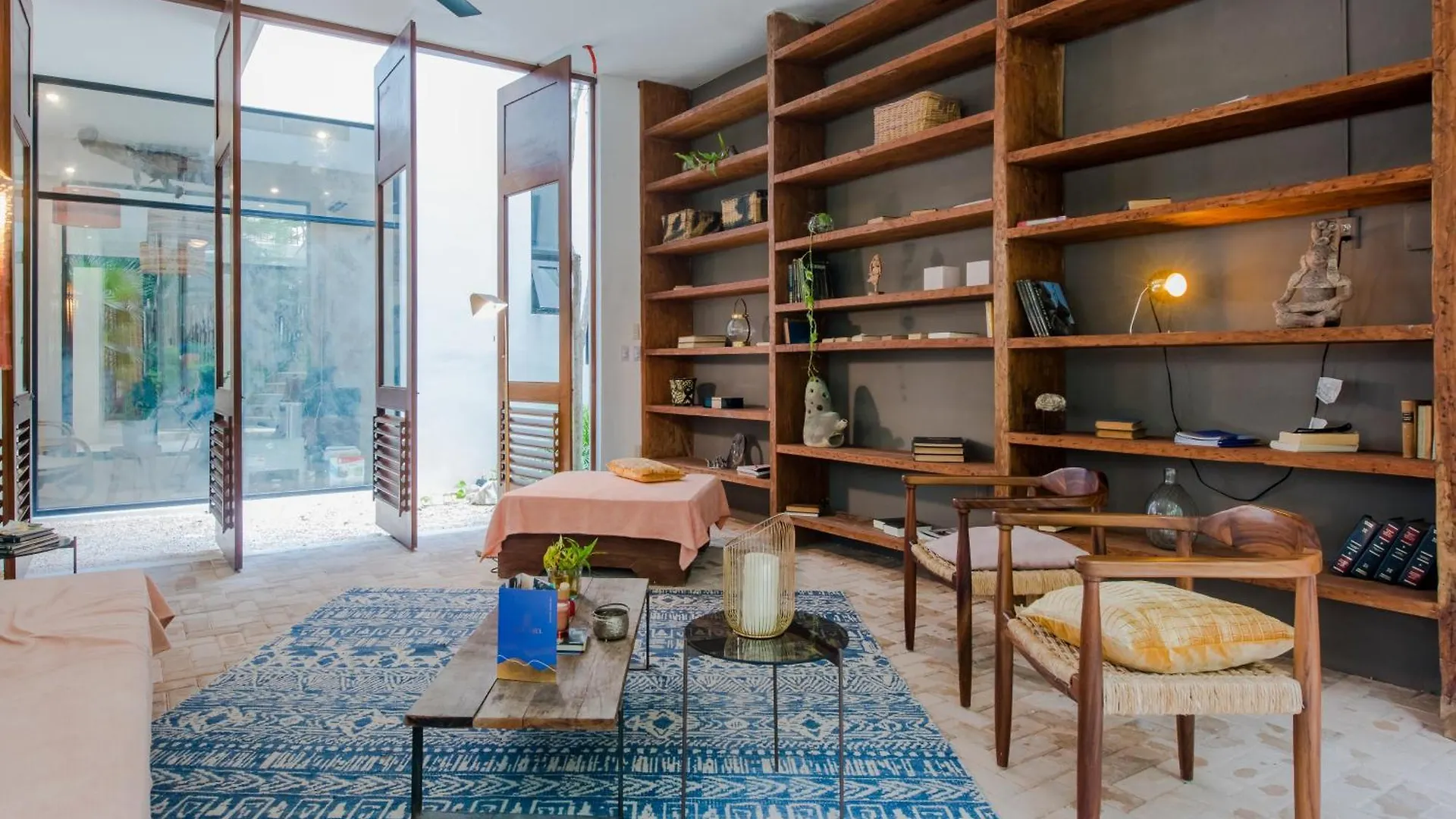 Tanah Manor Apartment Tulum